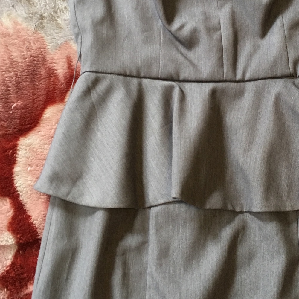 Dress - Picture 4 of 6